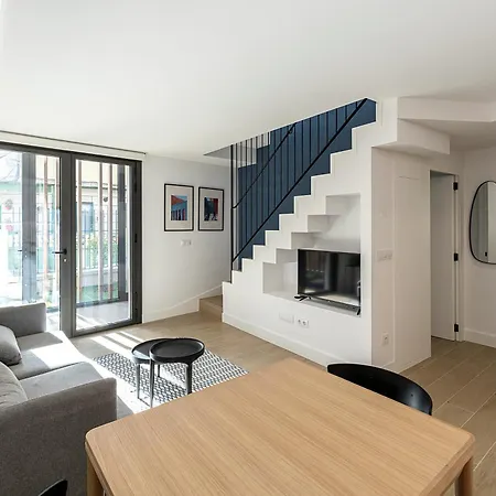 Galihost - Carmucha Y Benito וילאנואבה דה ארוסה