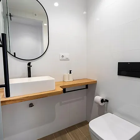 Galihost - Carmucha Y Benito